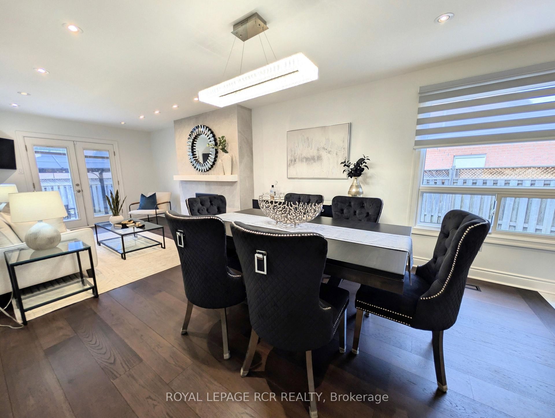 









44


Fountainbridge

Drive,
Caledon,




ON
L7E 1N4

