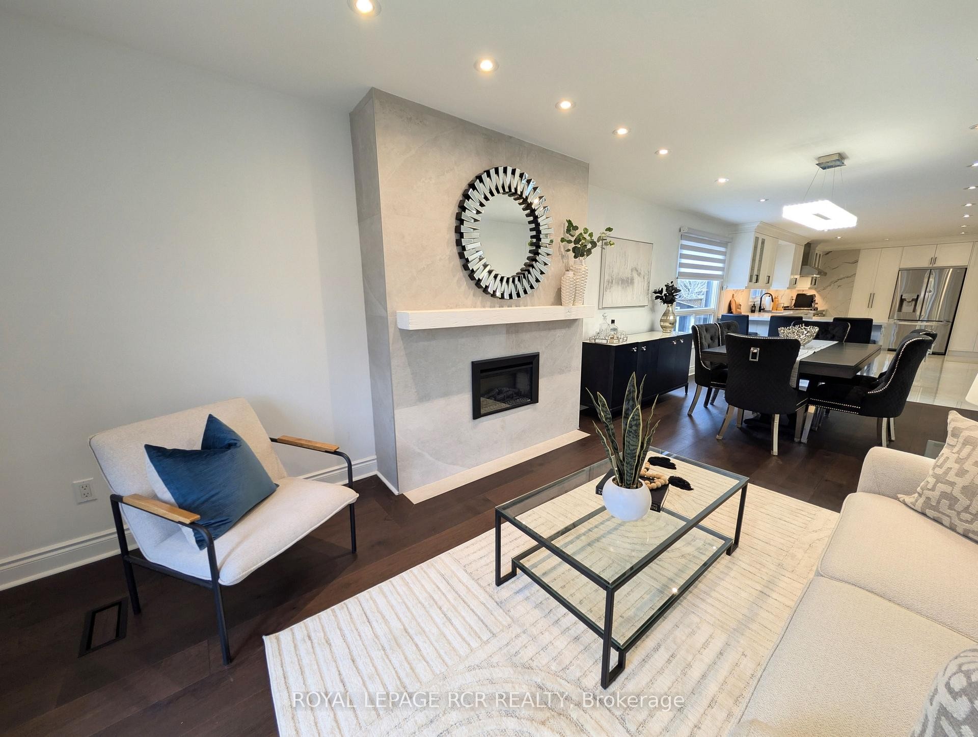 









44


Fountainbridge

Drive,
Caledon,




ON
L7E 1N4

