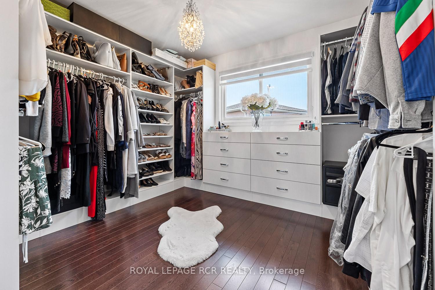 









44


Fountainbridge

Drive,
Caledon,




ON
L7E 1N4

