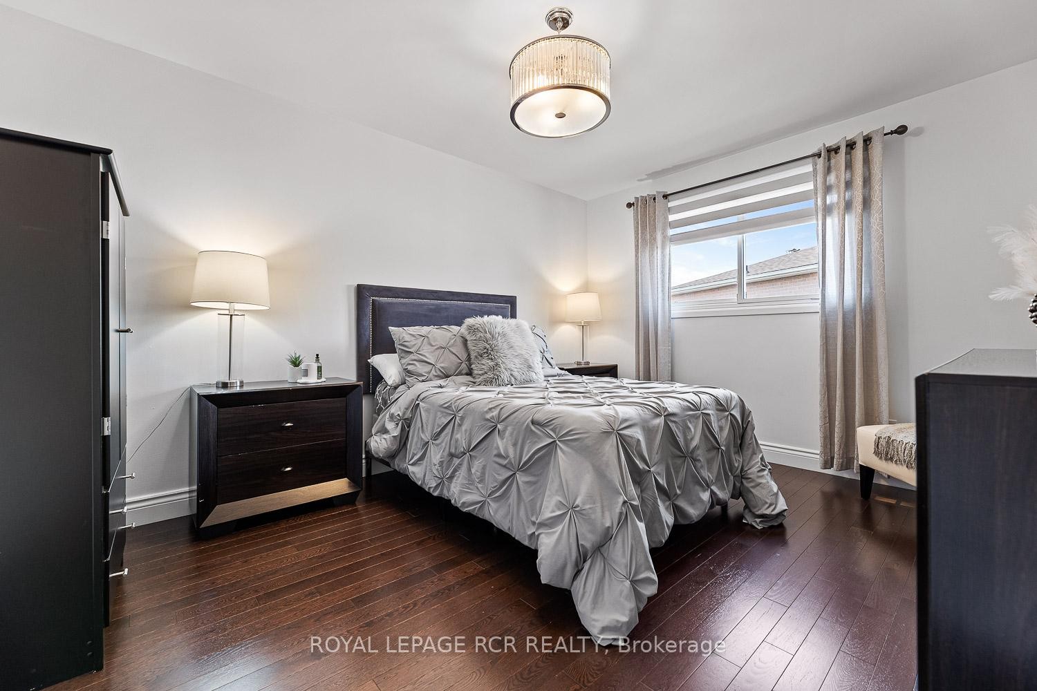 









44


Fountainbridge

Drive,
Caledon,




ON
L7E 1N4

