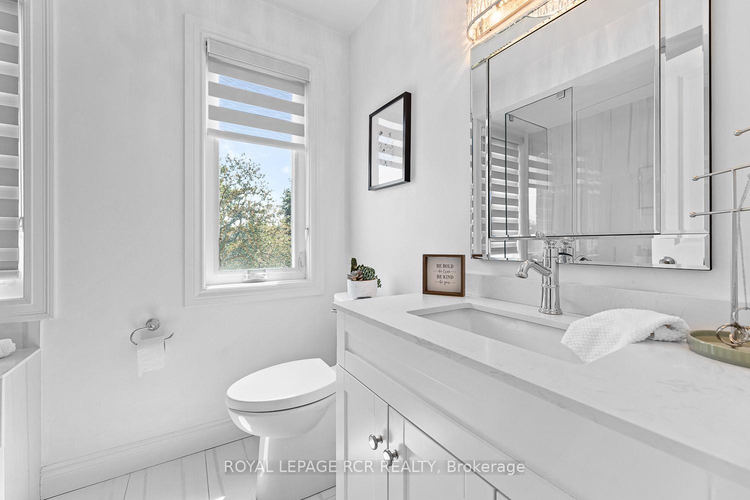 









44


Fountainbridge

Drive,
Caledon,




ON
L7E 1N4

