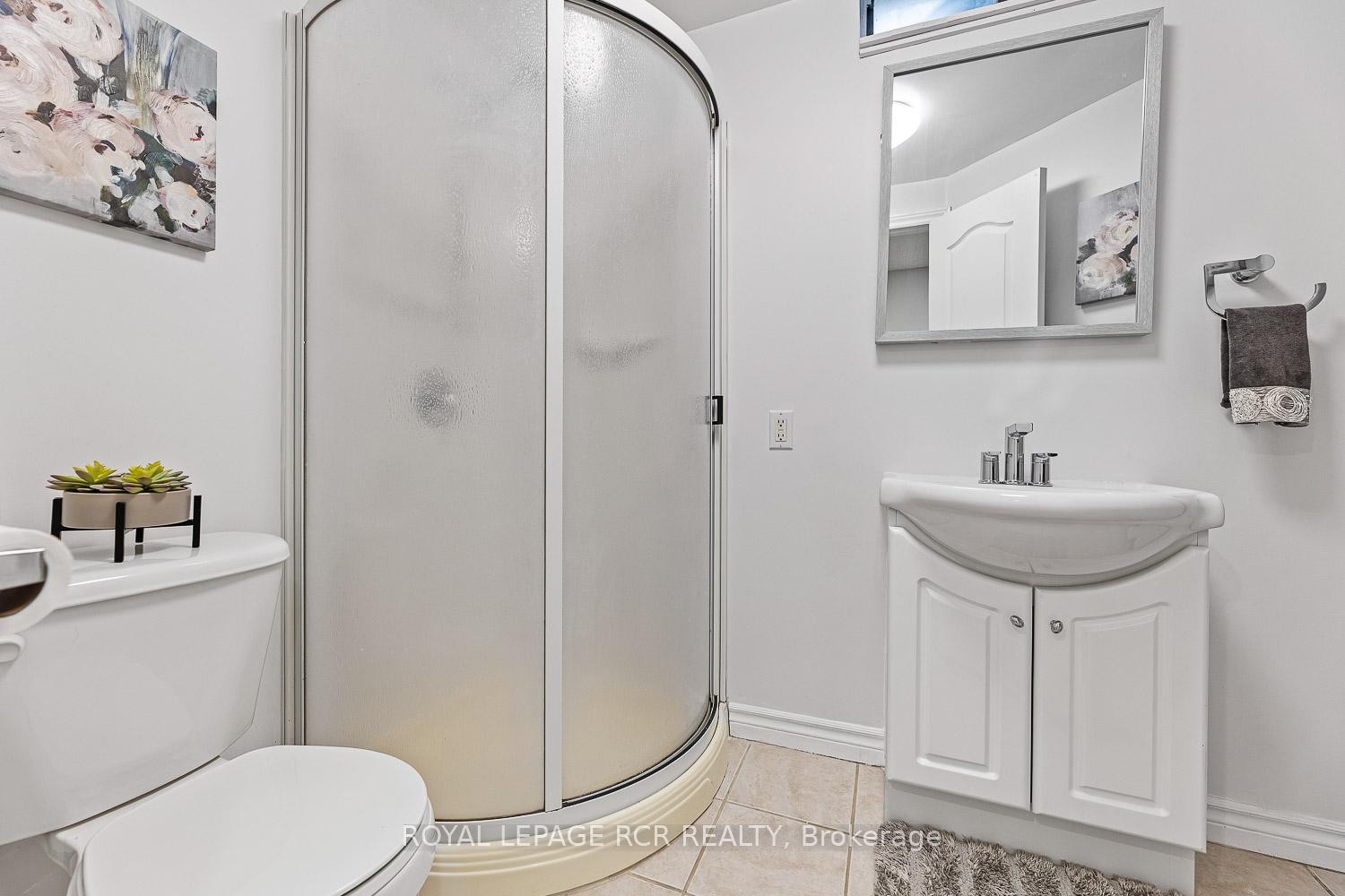 









44


Fountainbridge

Drive,
Caledon,




ON
L7E 1N4

