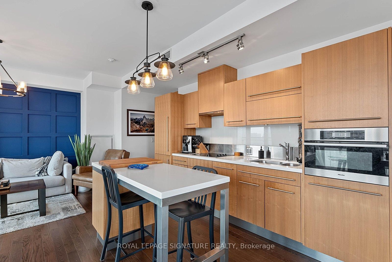 









80


John

Street, 3008,
Toronto,




ON
M5V 3X4

