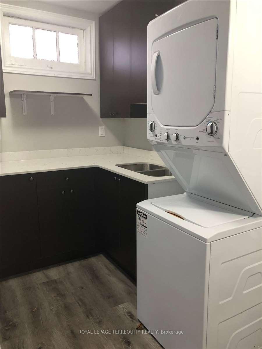 









15


John

Street,
Halton Hills,




ON
L7G 2J6

