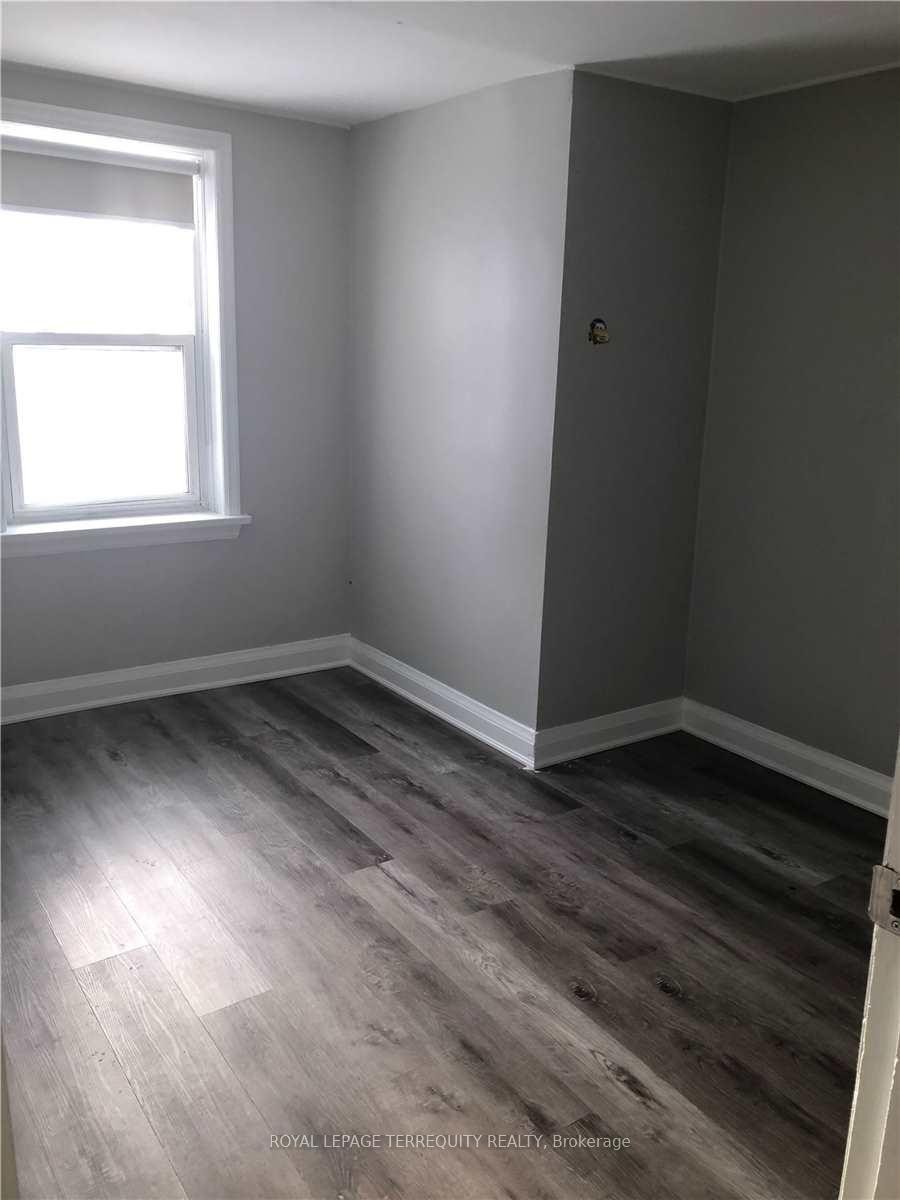 









15


John

Street,
Halton Hills,




ON
L7G 2J6

