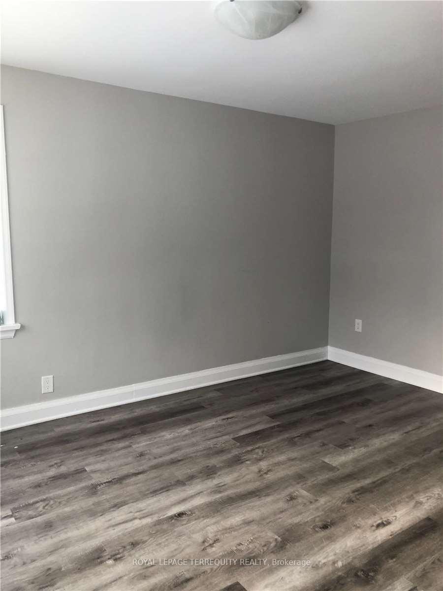 









15


John

Street,
Halton Hills,




ON
L7G 2J6

