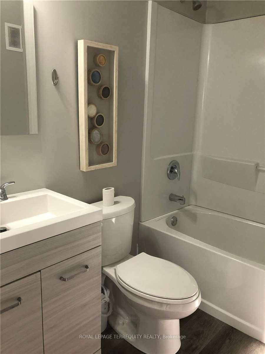 









15


John

Street,
Halton Hills,




ON
L7G 2J6

