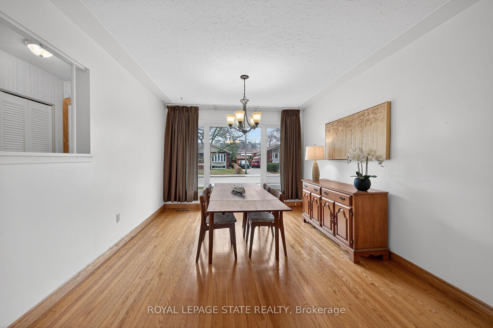 









19


Burfield

Avenue,
Hamilton,




ON
L8T 2J8

