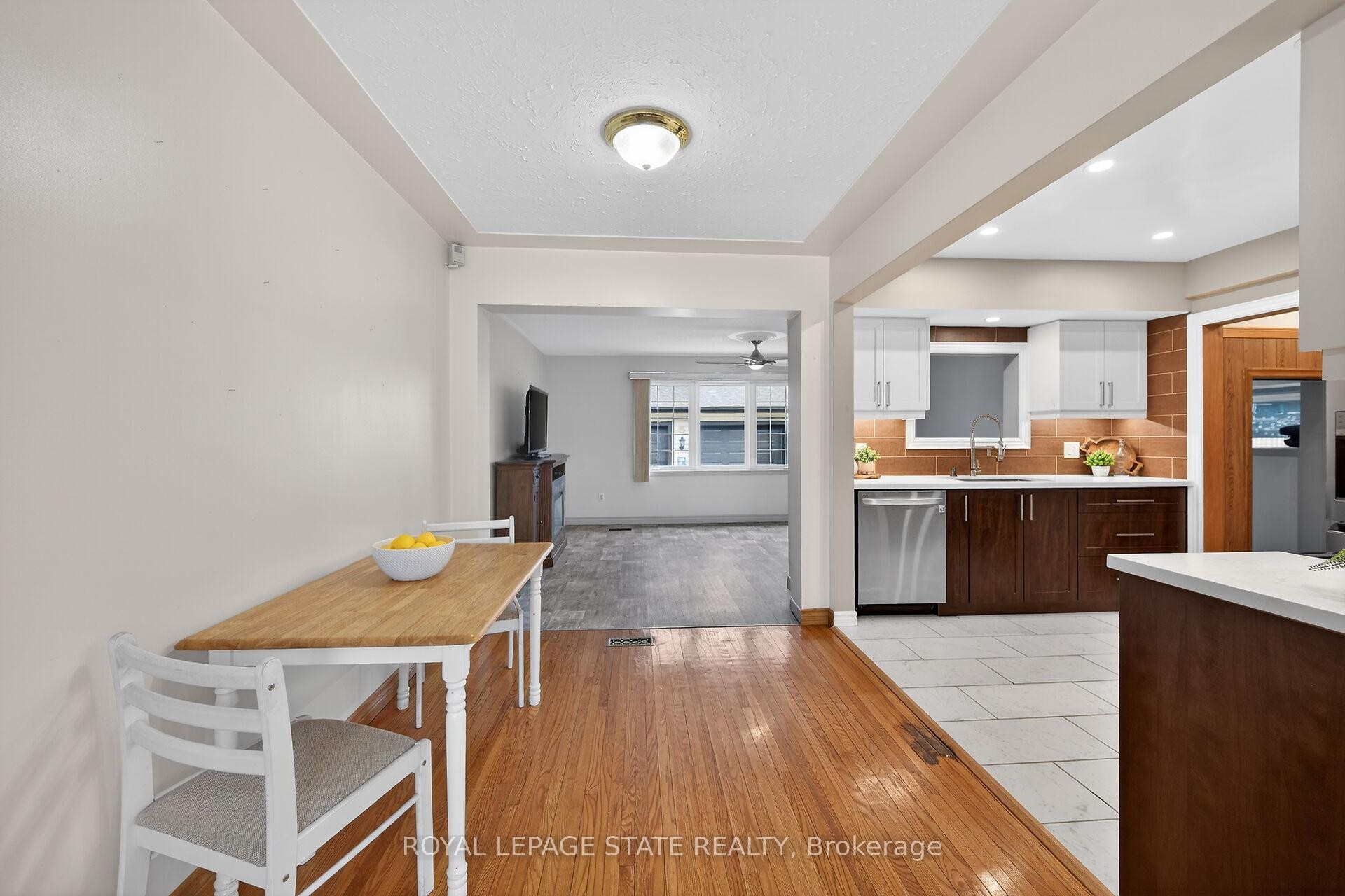 









19


Burfield

Avenue,
Hamilton,




ON
L8T 2J8

