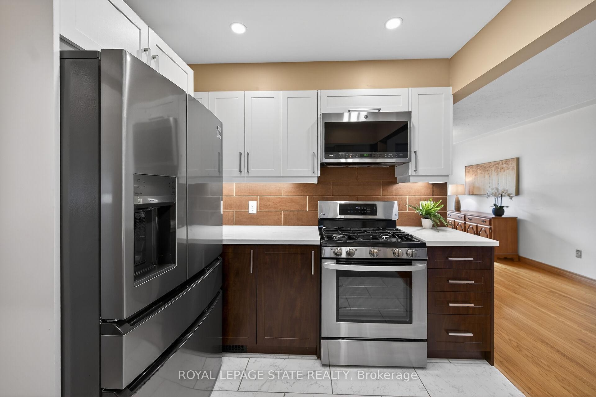 









19


Burfield

Avenue,
Hamilton,




ON
L8T 2J8

