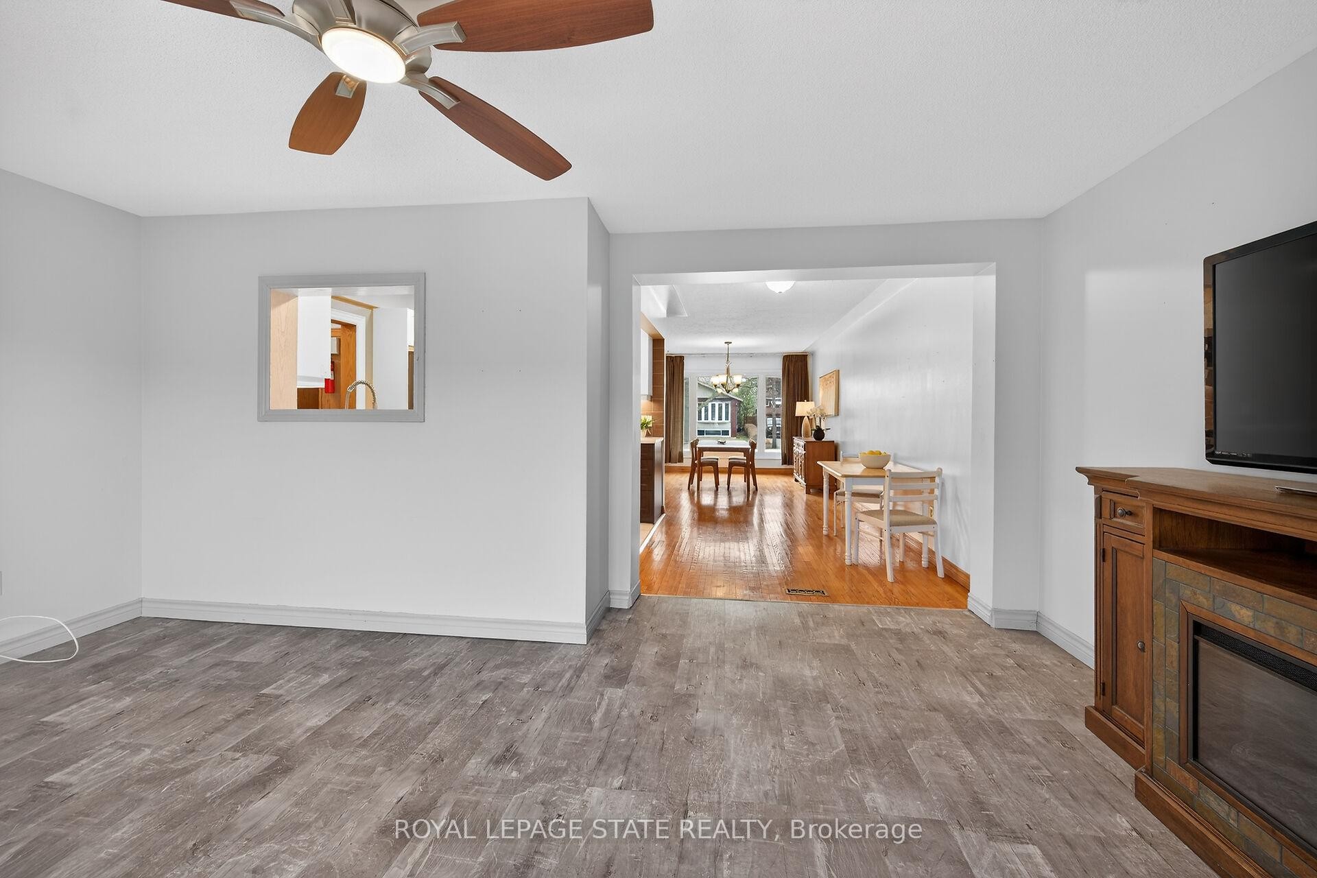 









19


Burfield

Avenue,
Hamilton,




ON
L8T 2J8

