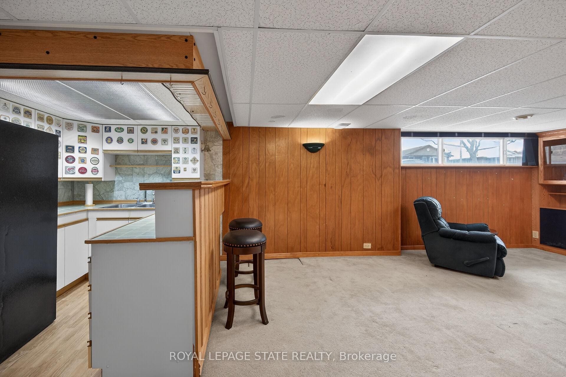 









19


Burfield

Avenue,
Hamilton,




ON
L8T 2J8

