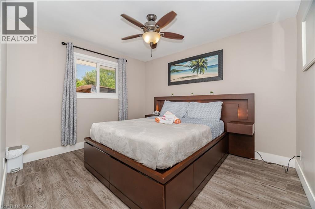 












77 FAIRVIEW Road

,
Grimsby,




Ontario
L3M3L6


