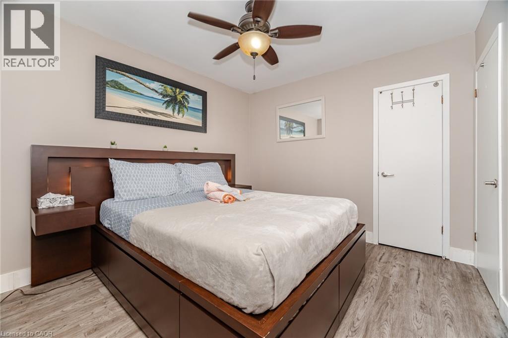 












77 FAIRVIEW Road

,
Grimsby,




Ontario
L3M3L6

