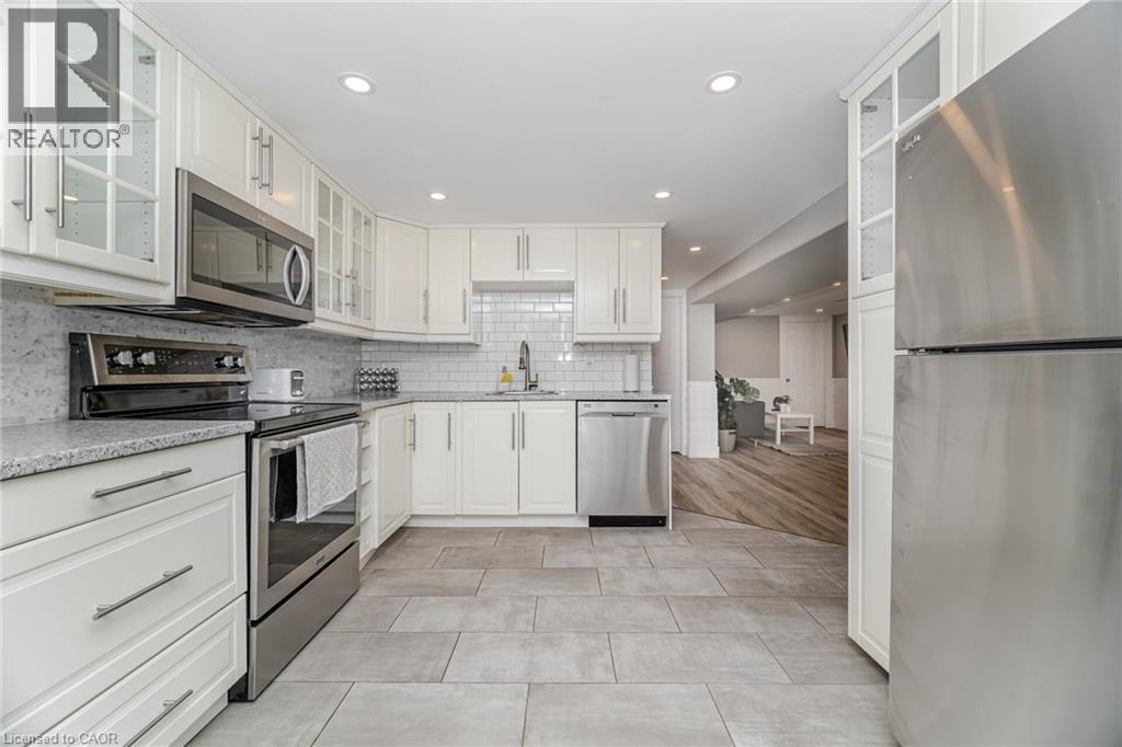 












77 FAIRVIEW Road

,
Grimsby,




Ontario
L3M3L6

