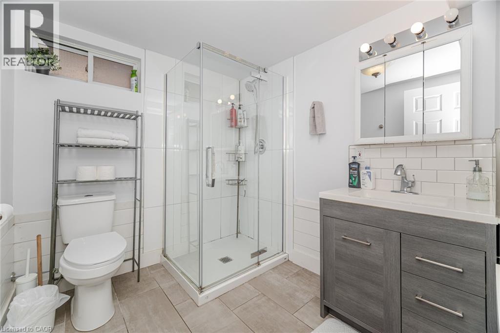 












77 FAIRVIEW Road

,
Grimsby,




Ontario
L3M3L6

