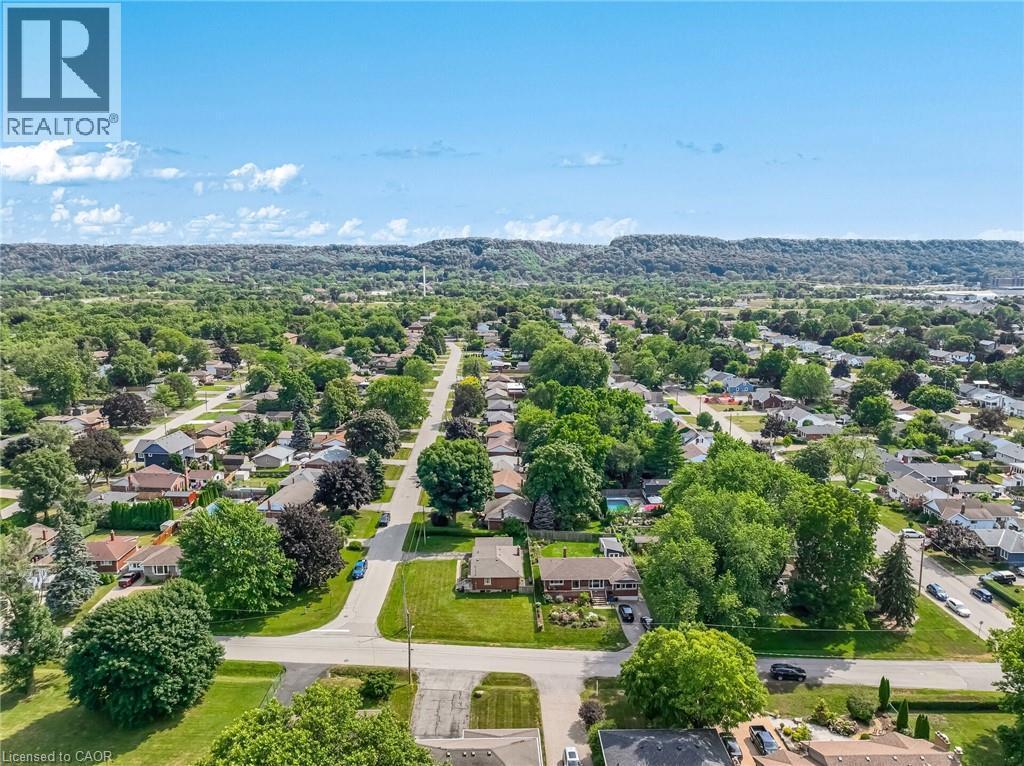 












77 FAIRVIEW Road

,
Grimsby,




Ontario
L3M3L6

