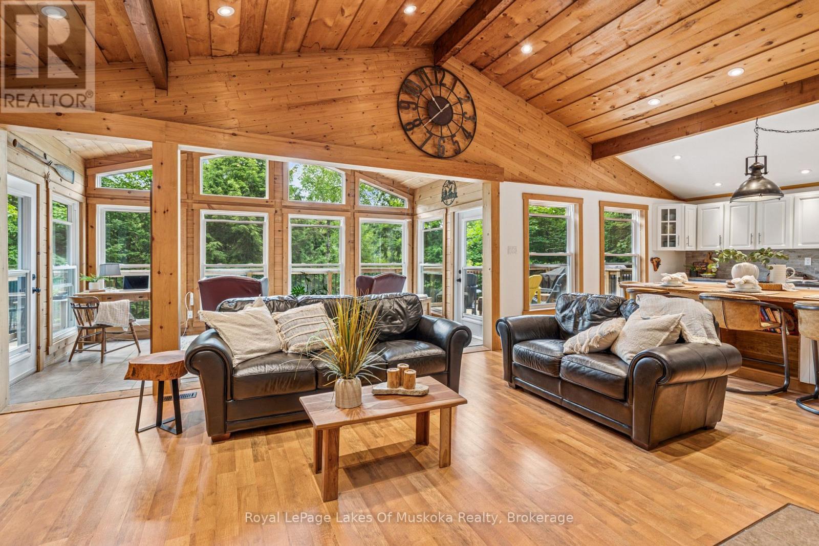 












1315 WOLF CIRCLE

,
Algonquin Highlands (Sherborne),




Ontario
P0A1E0

