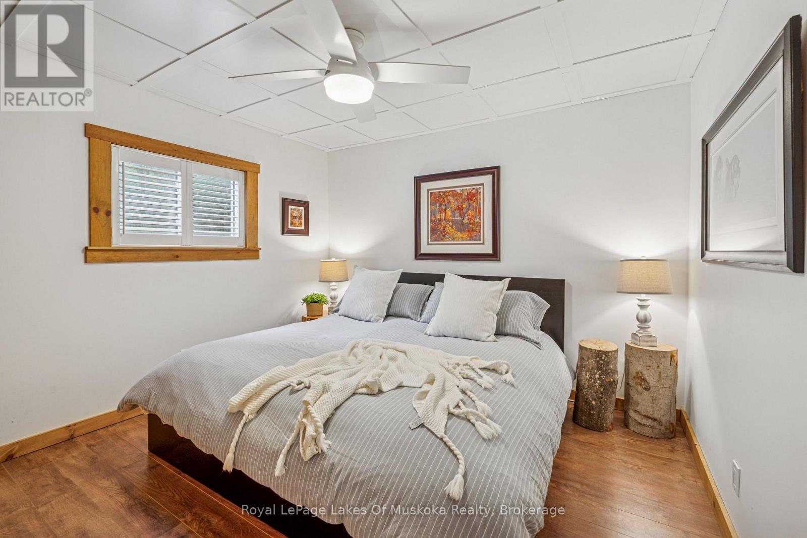 












1315 WOLF CIRCLE

,
Algonquin Highlands (Sherborne),




Ontario
P0A1E0

