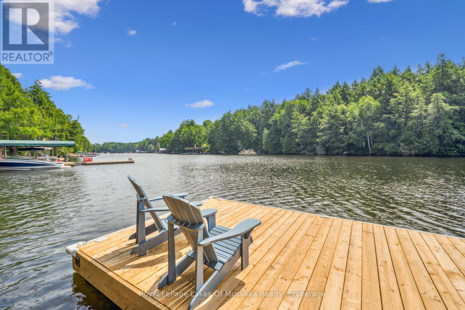 












1315 WOLF CIRCLE

,
Algonquin Highlands (Sherborne),




Ontario
P0A1E0

