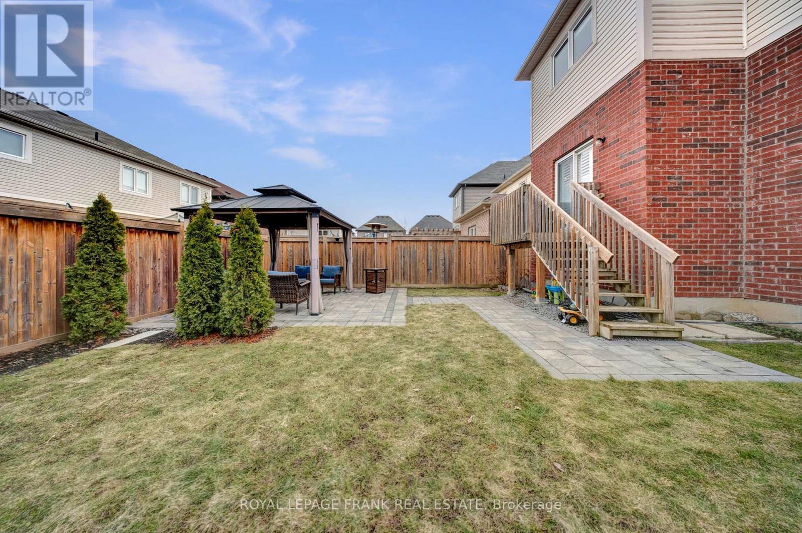 












19 JACK ROACH ST STREET

,
Clarington (Bowmanville),




Ontario
L1C0S8

