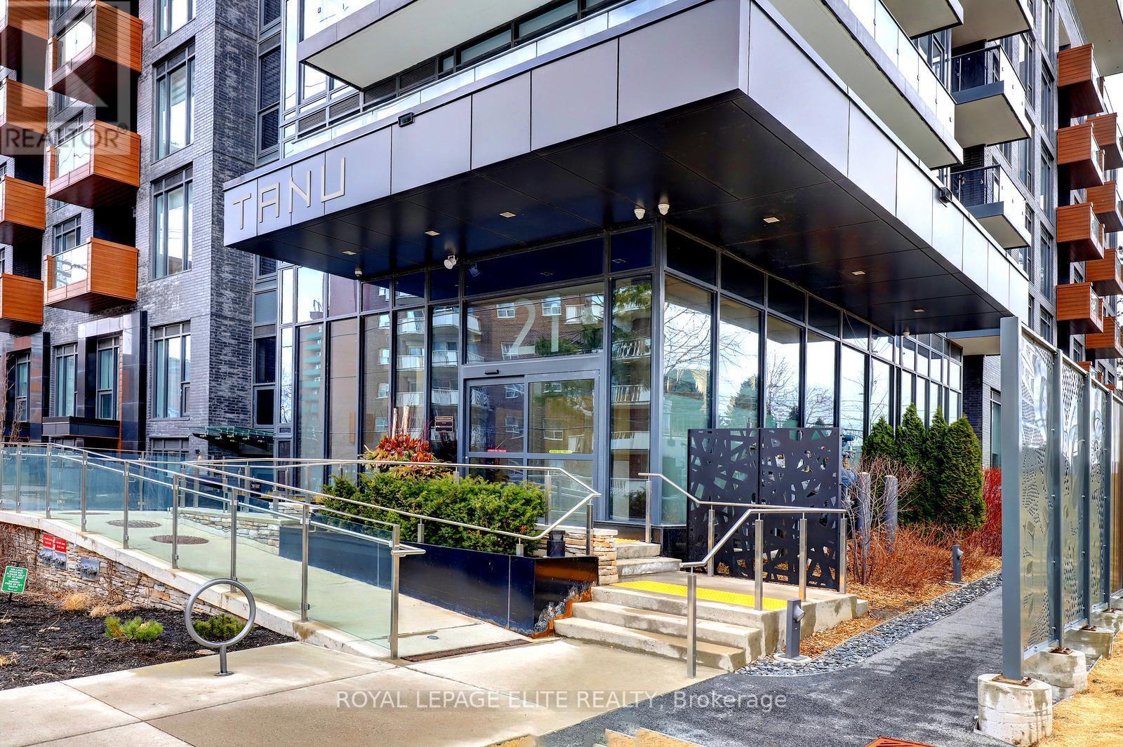 












318 - 21 PARK STREET E

,
Mississauga,




Ontario
L5G0C2

