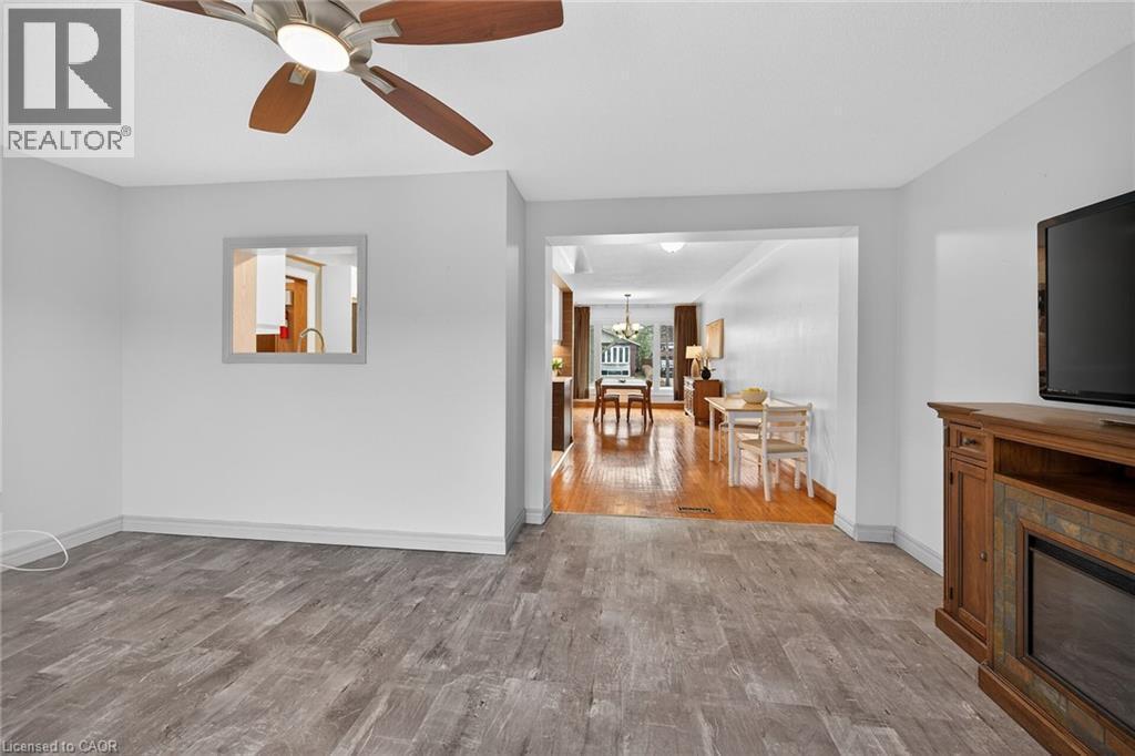 












19 BURFIELD Avenue

,
Hamilton,




Ontario
L8T2J8

