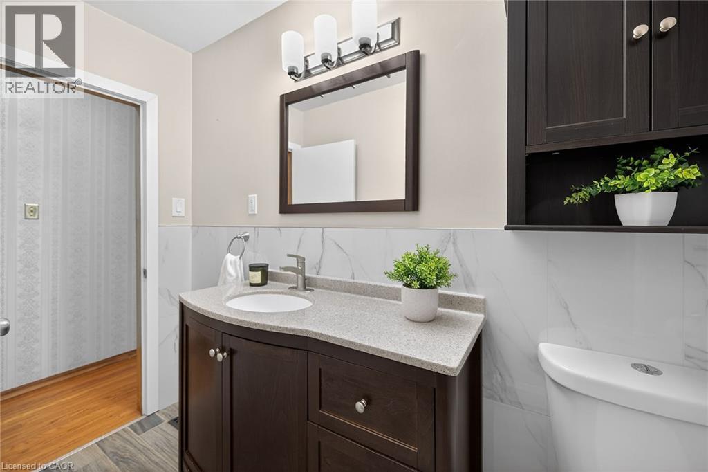 












19 BURFIELD Avenue

,
Hamilton,




Ontario
L8T2J8

