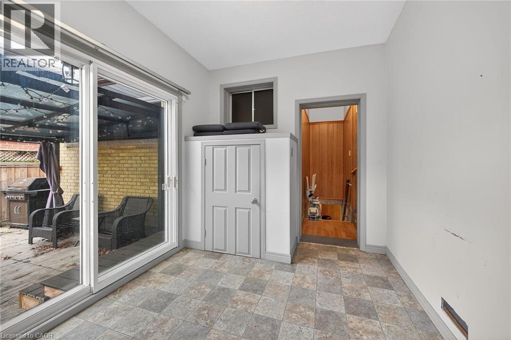 












19 BURFIELD Avenue

,
Hamilton,




Ontario
L8T2J8

