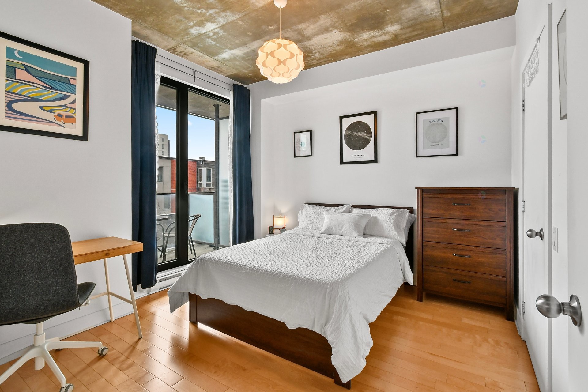 









5661


Av. De Chateaubriand

, 315,
Montréal (Rosemont/La Petite-Patrie),




QC
H2S0B6

