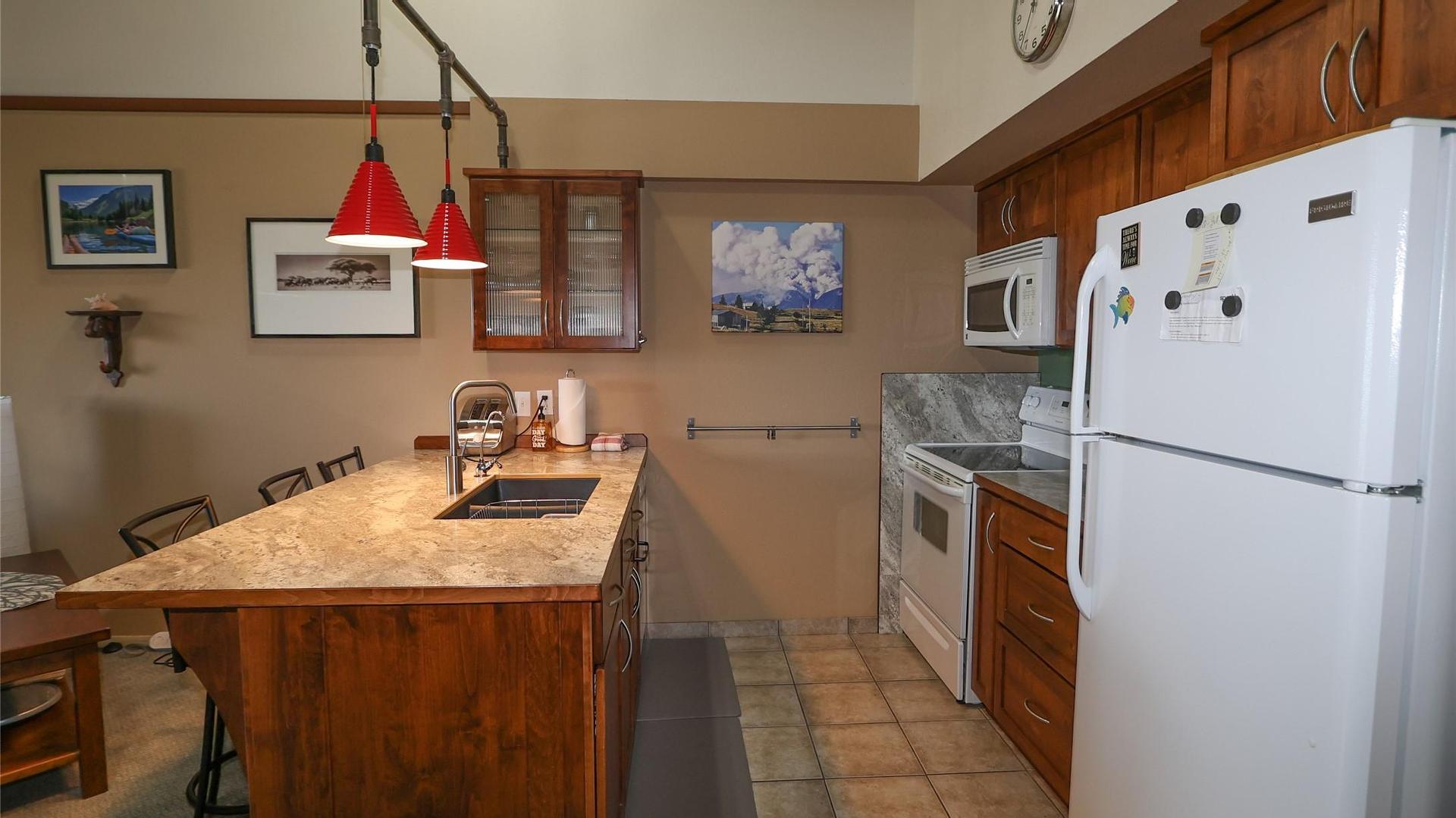 









880


NORTHSTAR

Drive, 829,
Kimberley,




BC
V1A 2Y4

