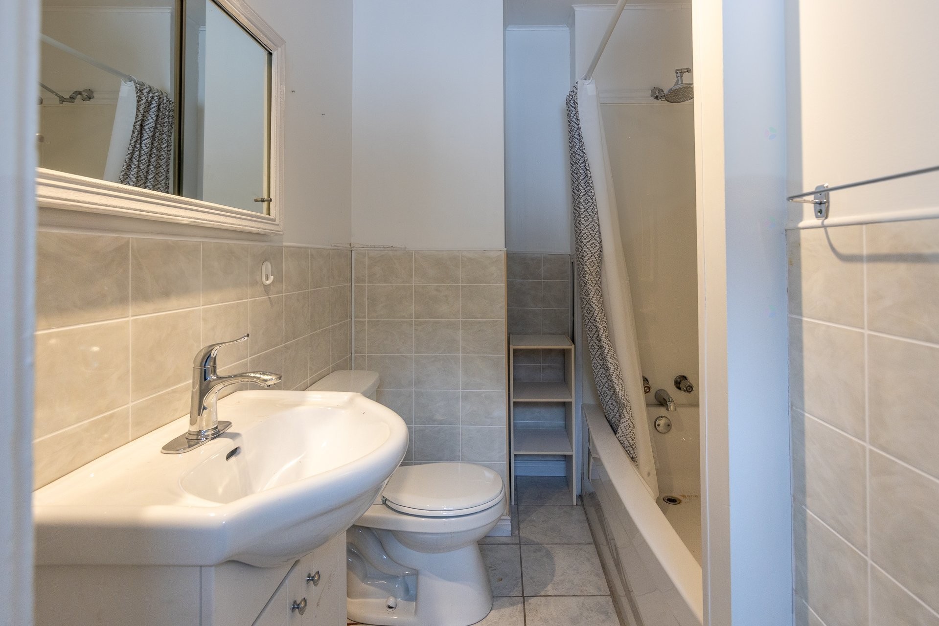 









65


Ch. Moffat

,
Lac-Brome,




QC
J0E1V0

