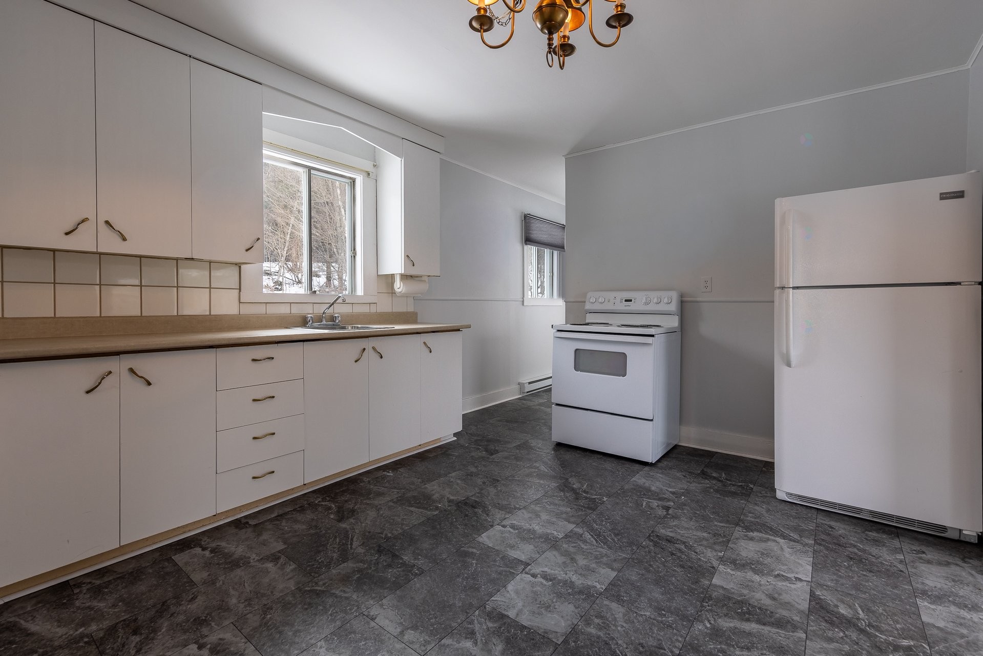 









65


Ch. Moffat

,
Lac-Brome,




QC
J0E1V0

