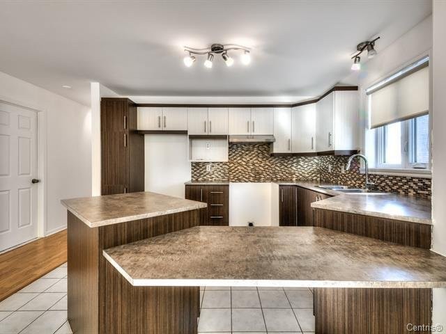 









635


Rue de Bristol

, 102,
Saint-Jean-sur-Richelieu,




QC
J3A1V2

