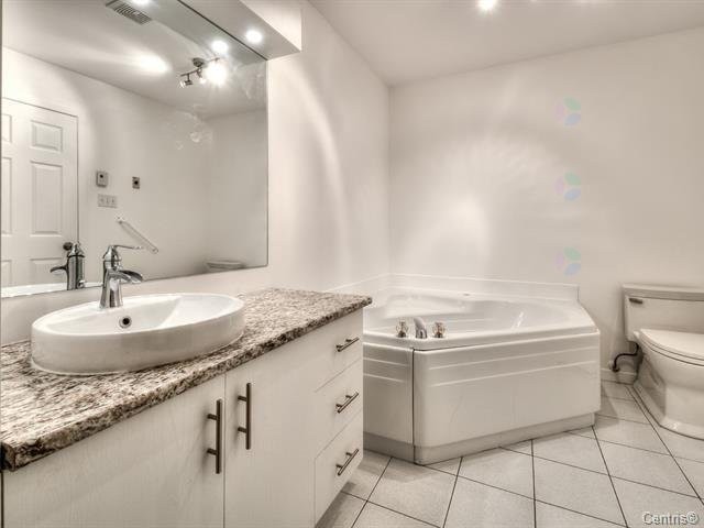 









635


Rue de Bristol

, 102,
Saint-Jean-sur-Richelieu,




QC
J3A1V2

