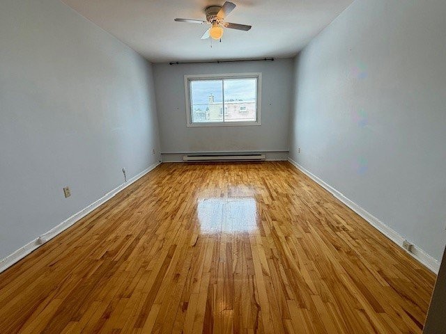 









792


Ch. du Sablon

,
Laval (Chomedey),




QC
H7W4H6

