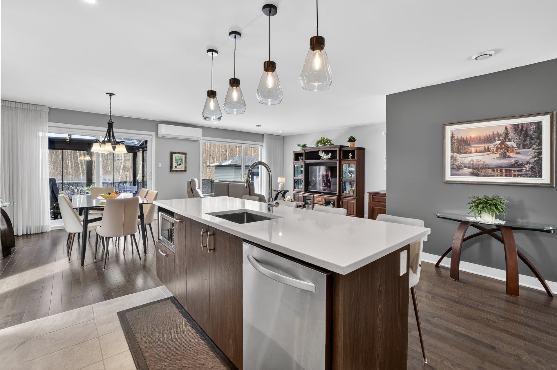 









17195


Rue Jacques-Cartier

,
Mirabel,




QC
J7J0P6

