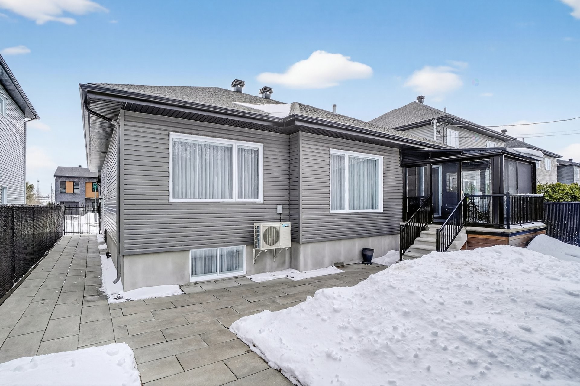 









17195


Rue Jacques-Cartier

,
Mirabel,




QC
J7J0P6

