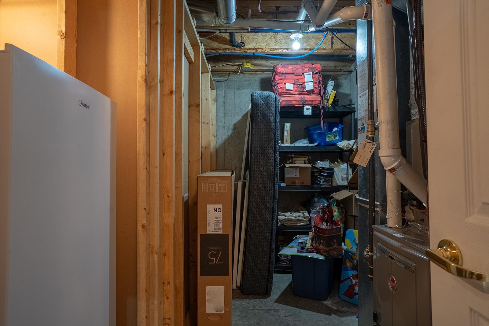 









133


Wyndham

Crescent, 131,
Kelowna,




BC
V1V 1Y8

