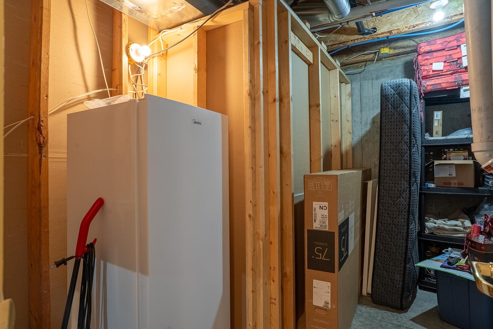 









133


Wyndham

Crescent, 131,
Kelowna,




BC
V1V 1Y8

