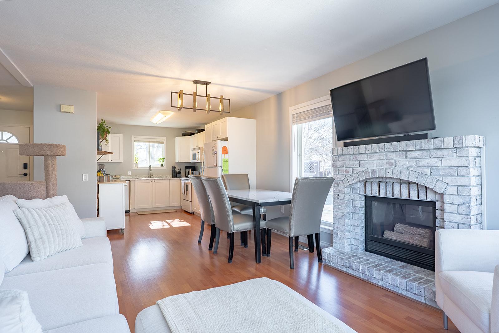 









133


Wyndham

Crescent, 131,
Kelowna,




BC
V1V 1Y8

