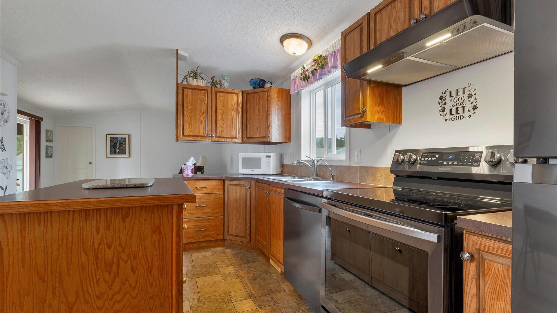 









9510


97N

Highway, 107,
Vernon,




BC
V1H 1R8

