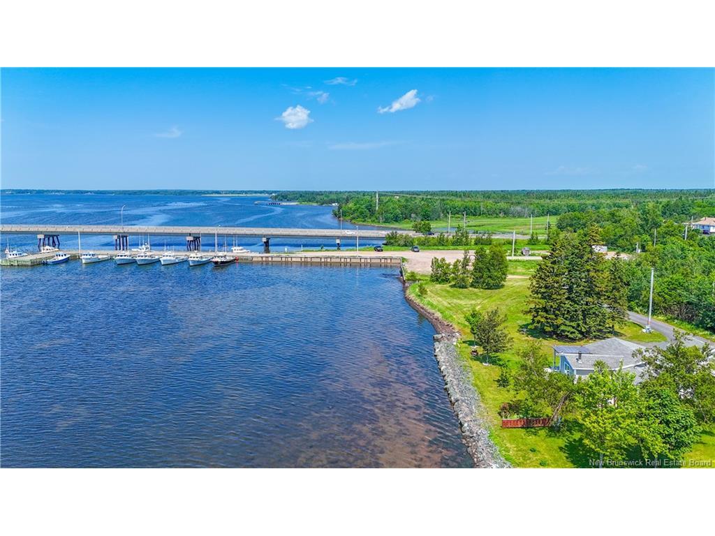 









Lot


des Chalets

ST,
Inkerman Ferry,







NB
E8P 1V8


