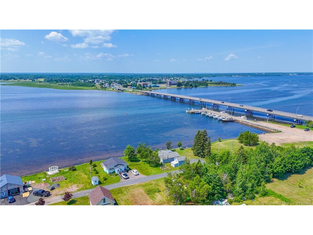 









Lot


des Chalets

ST,
Inkerman Ferry,







NB
E8P 1V8

