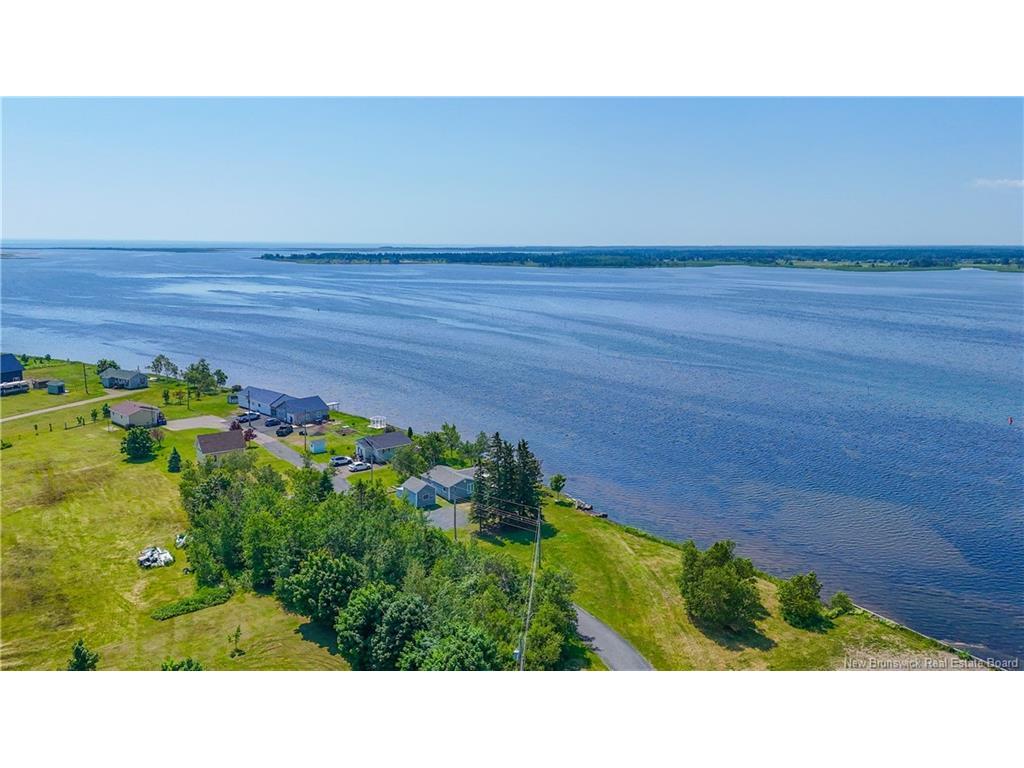 









Lot


des Chalets

ST,
Inkerman Ferry,







NB
E8P 1V8

