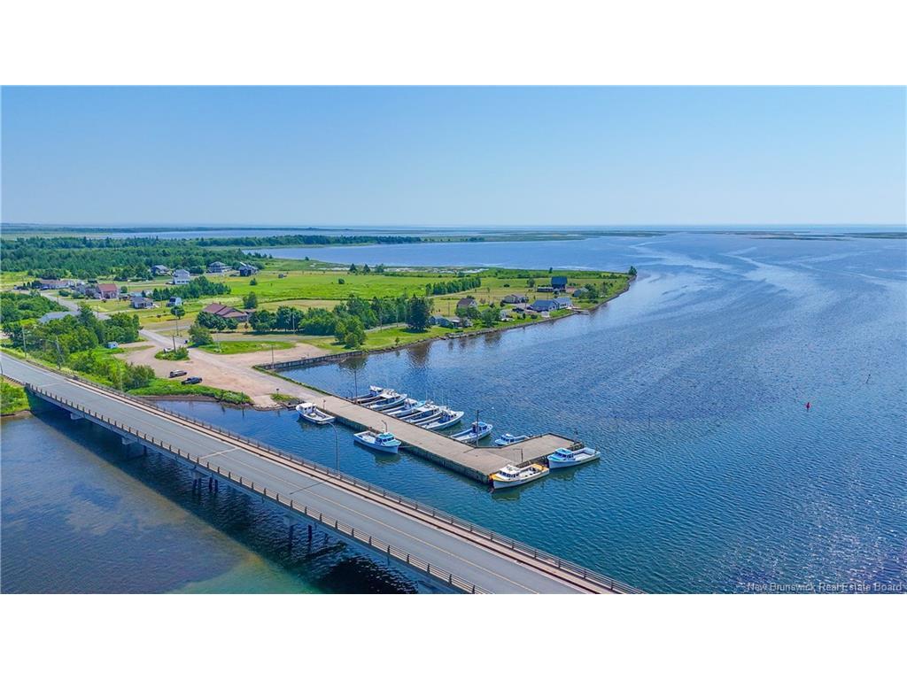 









Lot


des Chalets

ST,
Inkerman Ferry,







NB
E8P 1V8

