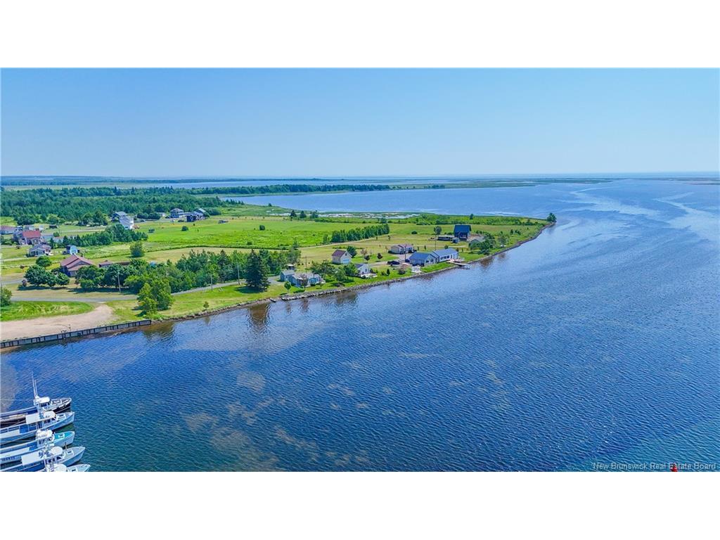 









Lot


des Chalets

ST,
Inkerman Ferry,







NB
E8P 1V8

