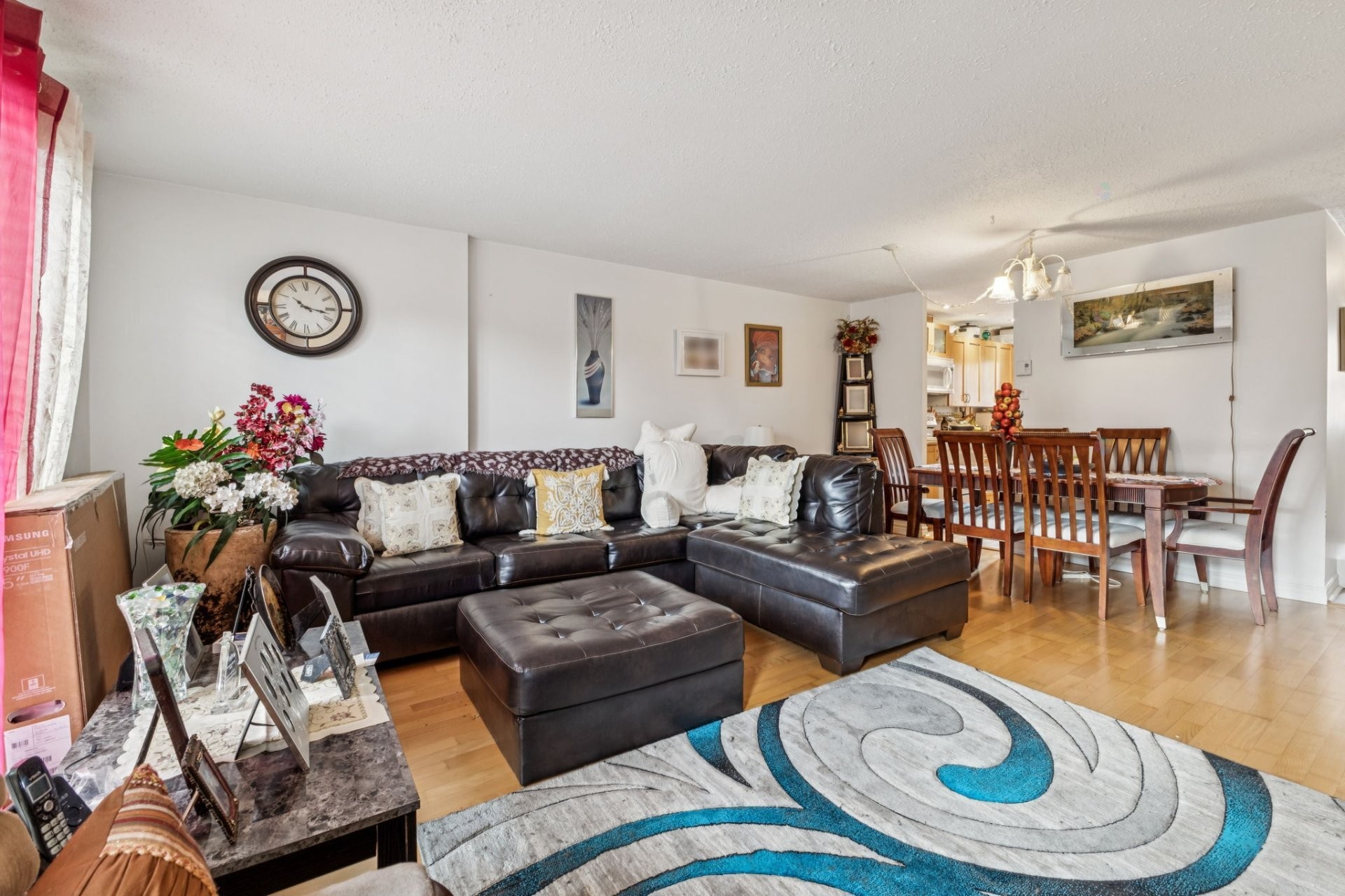 









117


Rue du Ravin-Bleu

,
Gatineau (Hull),




QC
J8Z1X7

