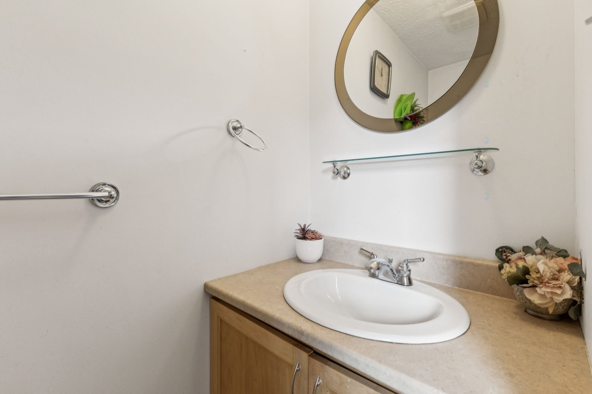 









117


Rue du Ravin-Bleu

,
Gatineau (Hull),




QC
J8Z1X7

