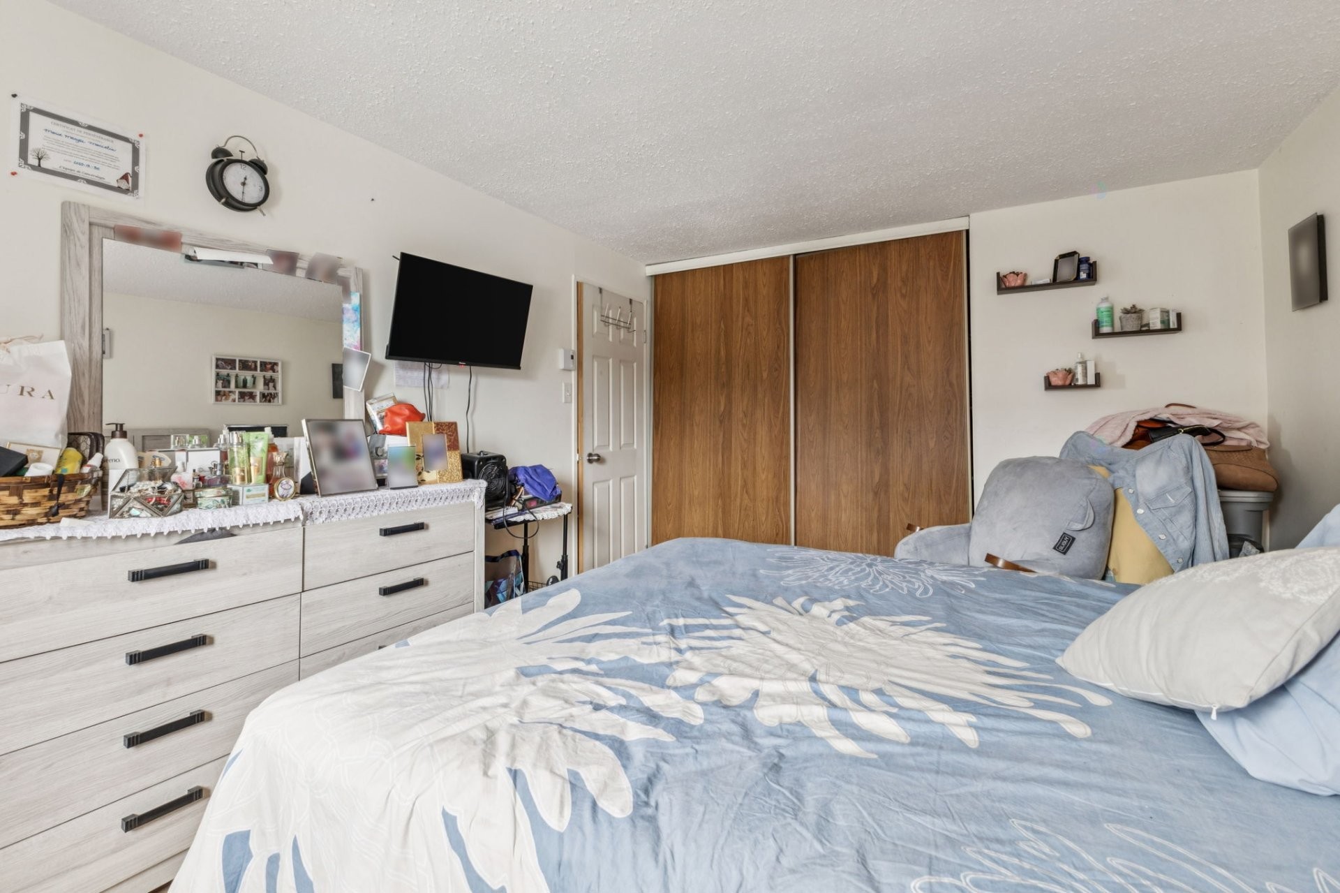 









117


Rue du Ravin-Bleu

,
Gatineau (Hull),




QC
J8Z1X7

